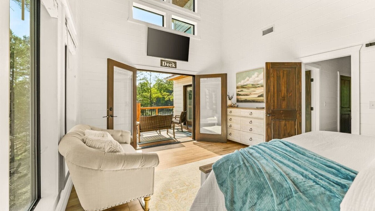 Photo of Bedroom in Pickens