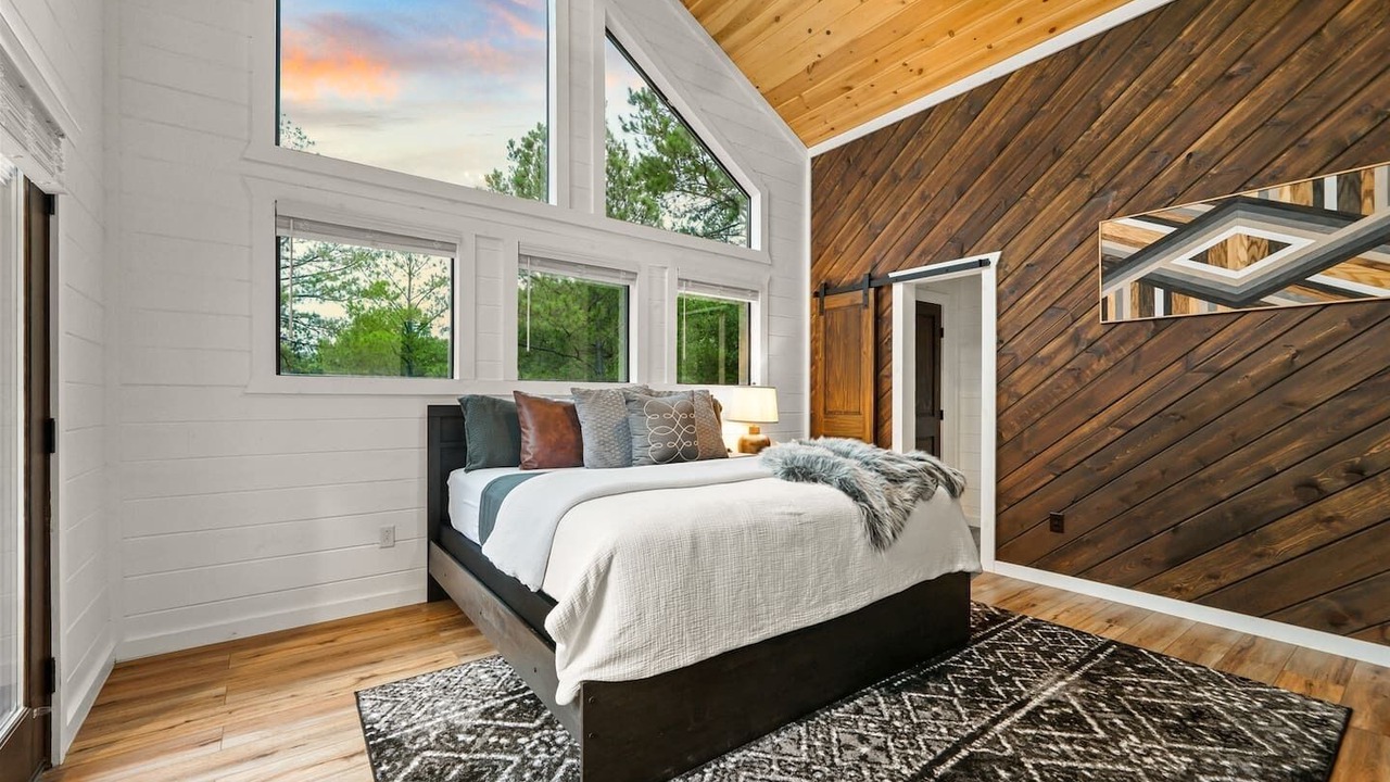 Photo of Bedroom in Pickens