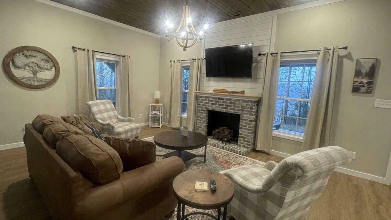 Photo of Livingroom in Big Rock