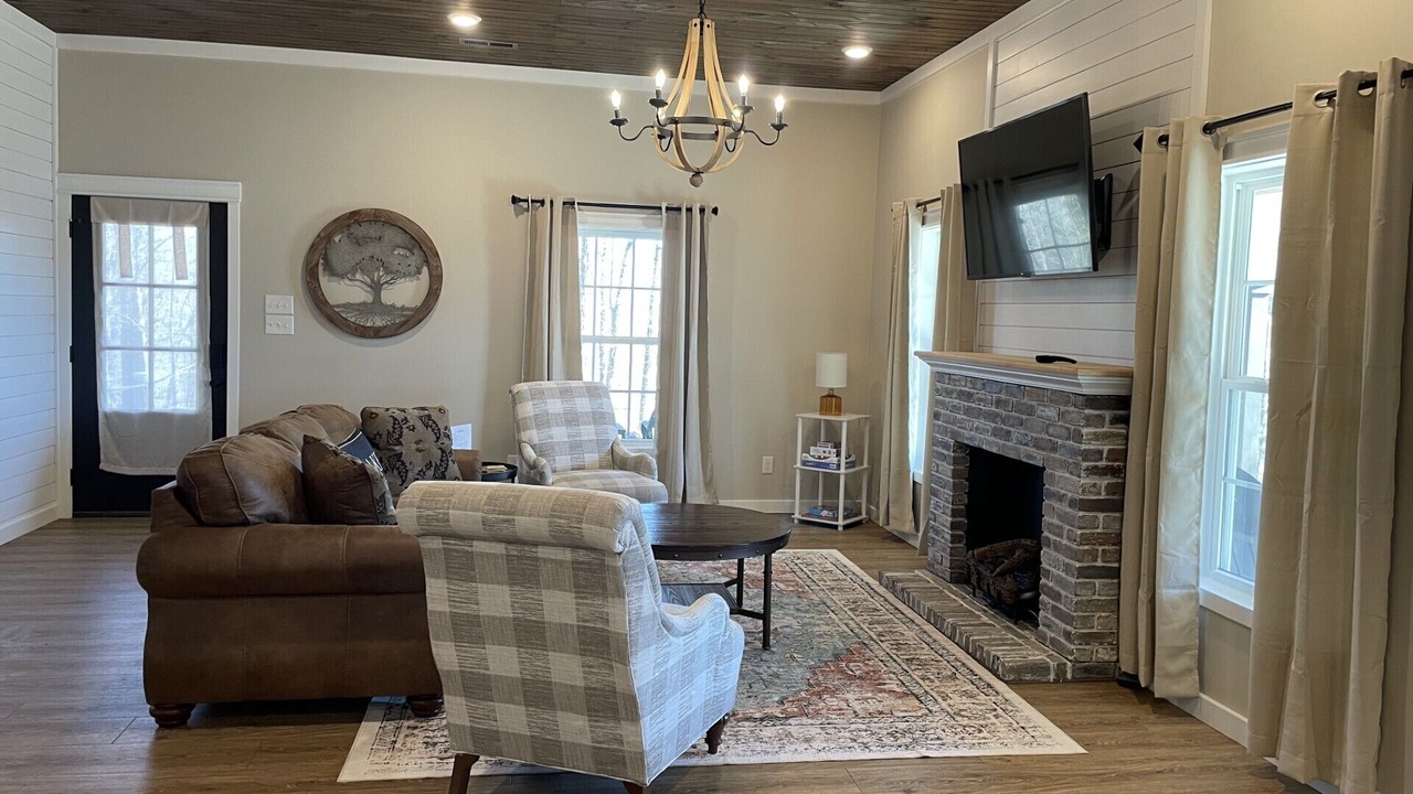 Photo of Livingroom in Big Rock