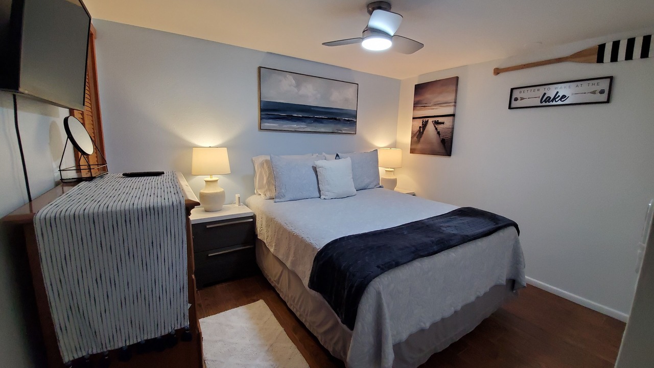 Photo of Bedroom in Sylvan Shores