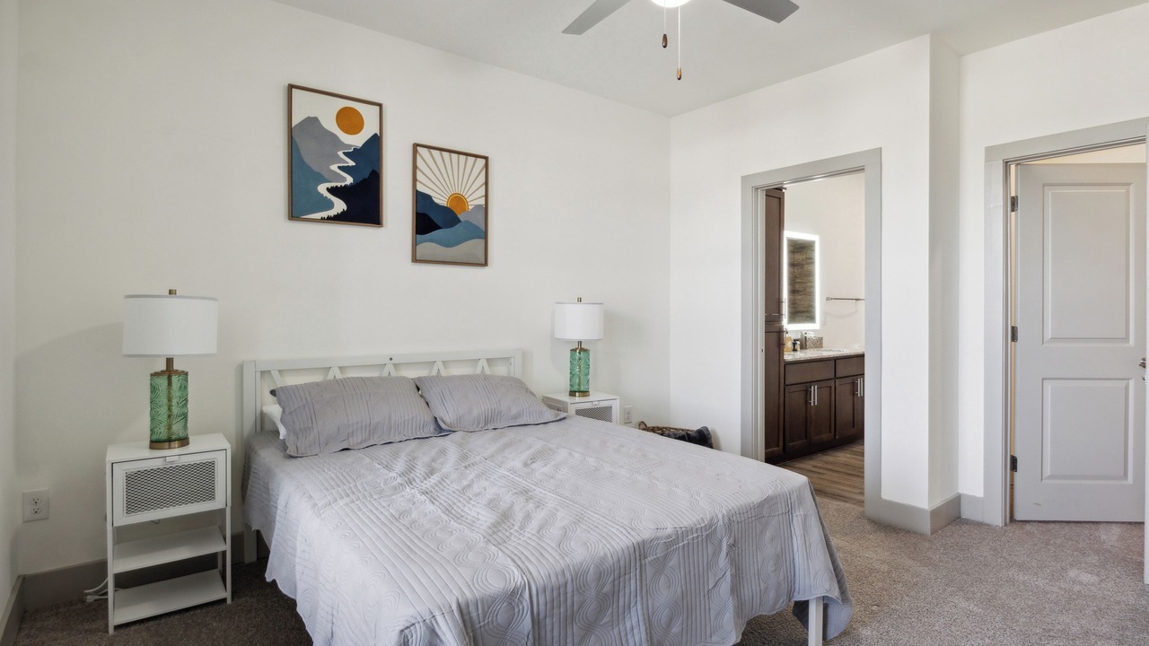Photo of Bedroom in Farragut