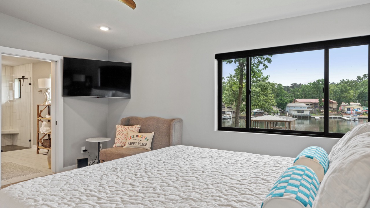 Photo of Bedroom in Sunset Bay