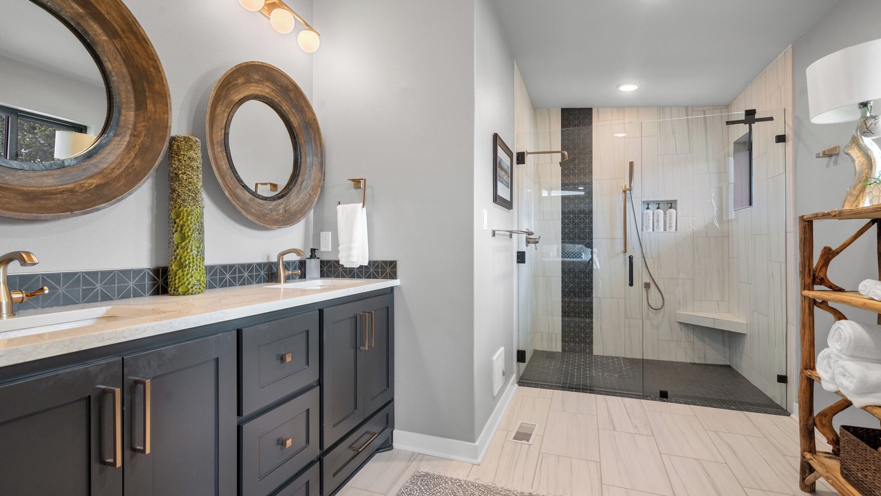 Photo of Bathroom in Sunset Bay