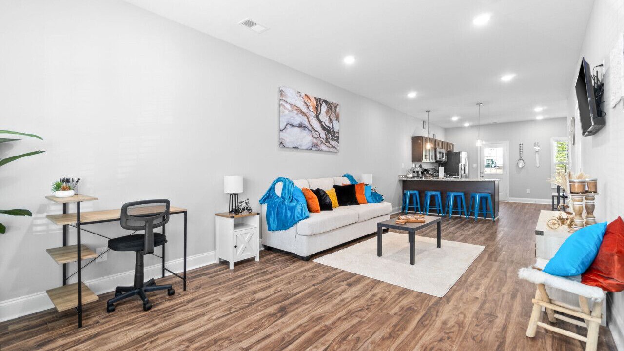 Photo of Livingroom in Clarksville
