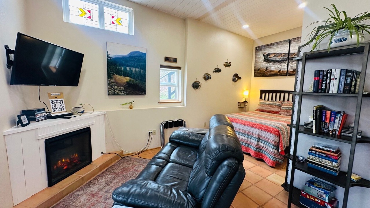 Photo of Livingroom in Sylvan Shores
