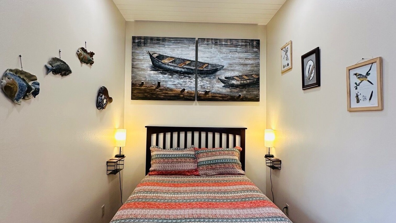 Photo of Bedroom in Sylvan Shores