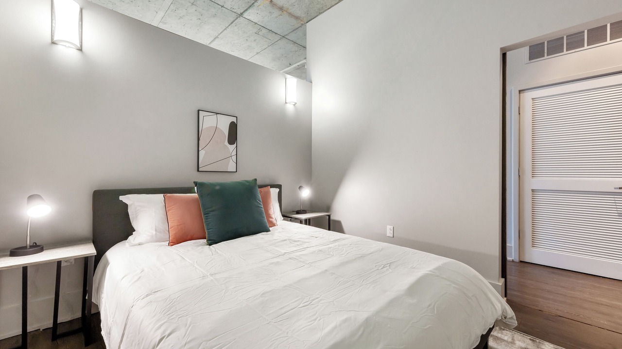 Photo of Bedroom in Downtown St. Louis