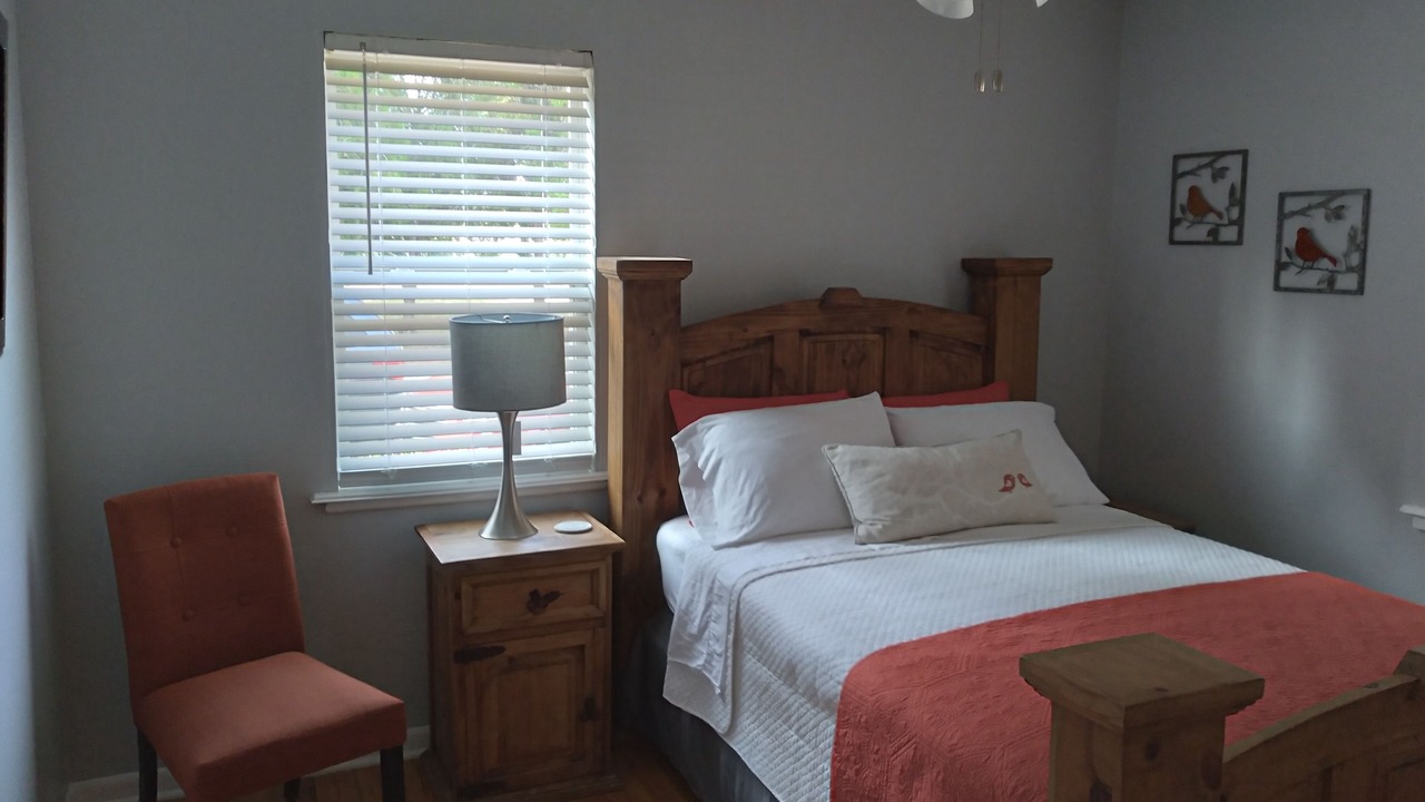 Photo of Bedroom in Mustang