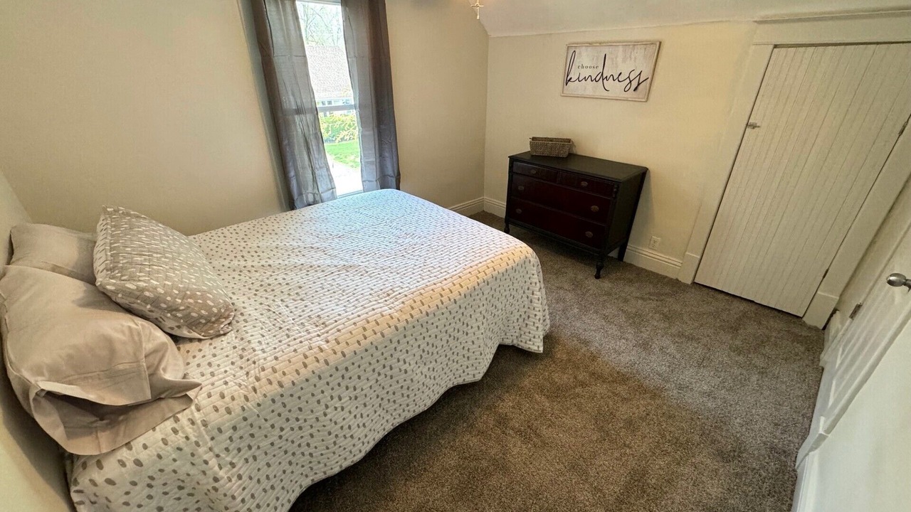 Photo of Bedroom in Springfield