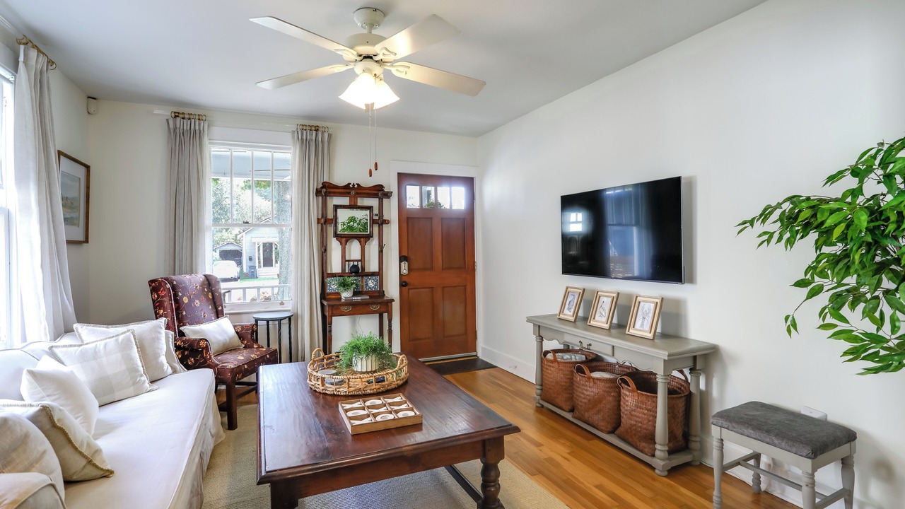 Photo of Livingroom in Mid City South