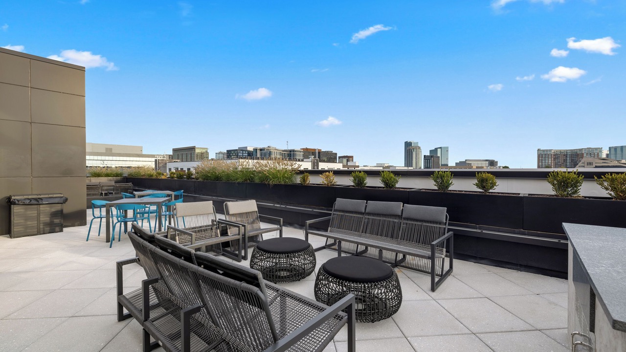 Photo of Patio Balcony in Music Row