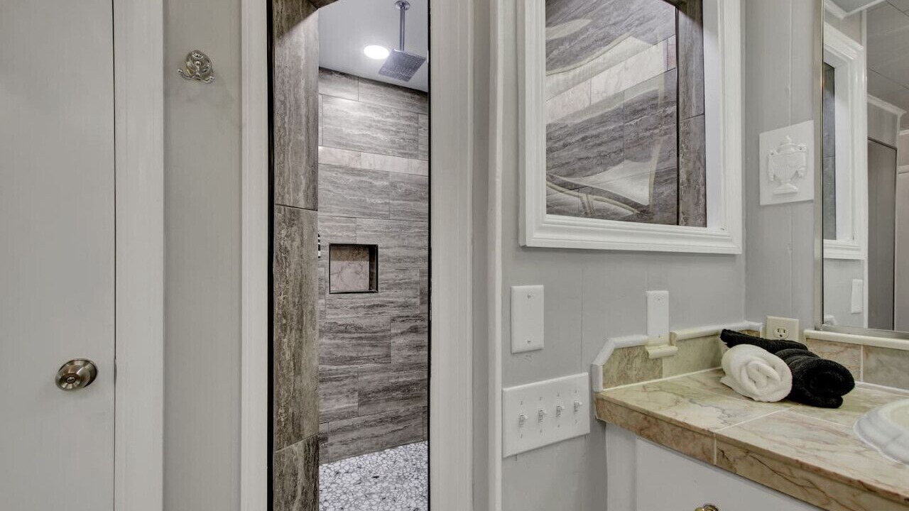 Photo of Bathroom in Piney