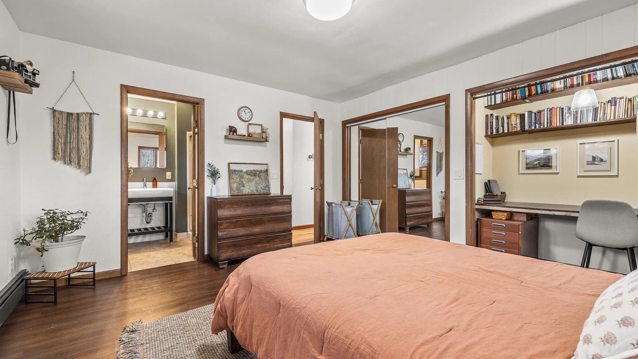Photo of Bedroom in Park Ridge