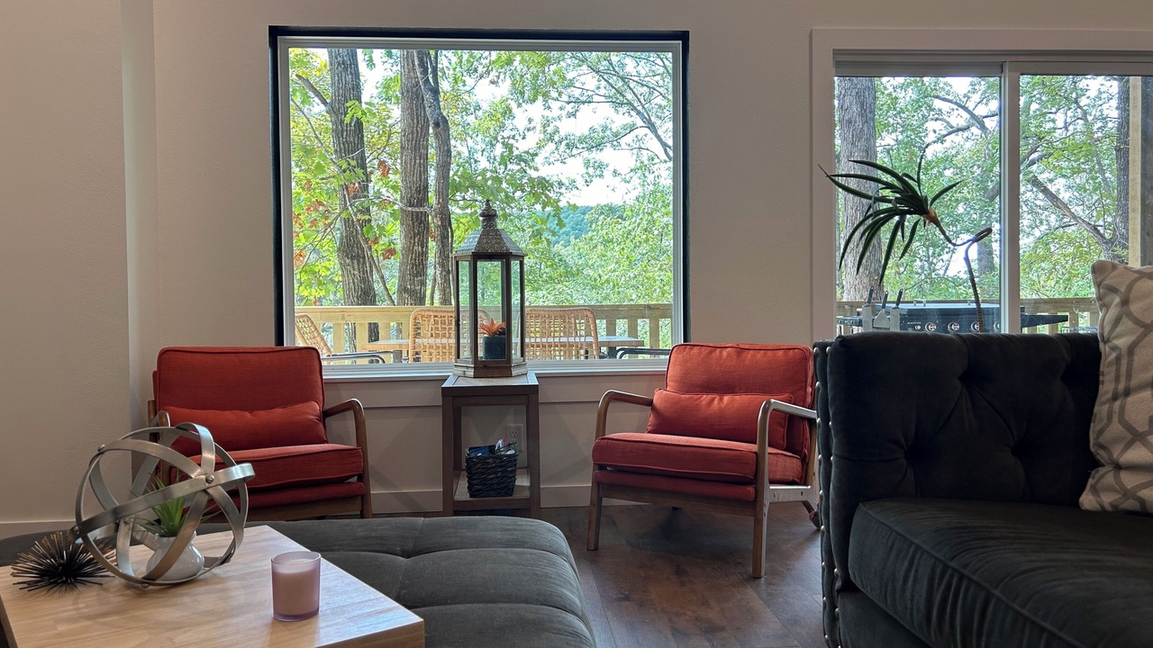 Photo of Livingroom in Sylvan Shores