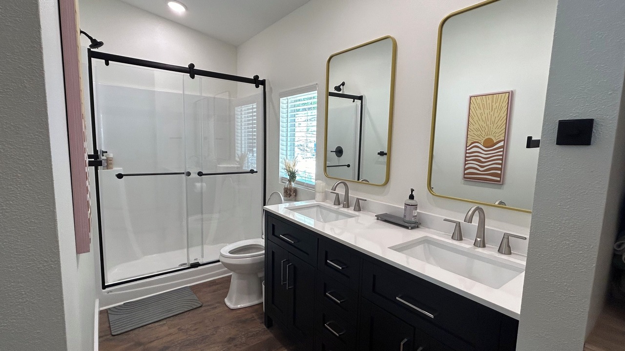 Photo of Bathroom in Sylvan Shores