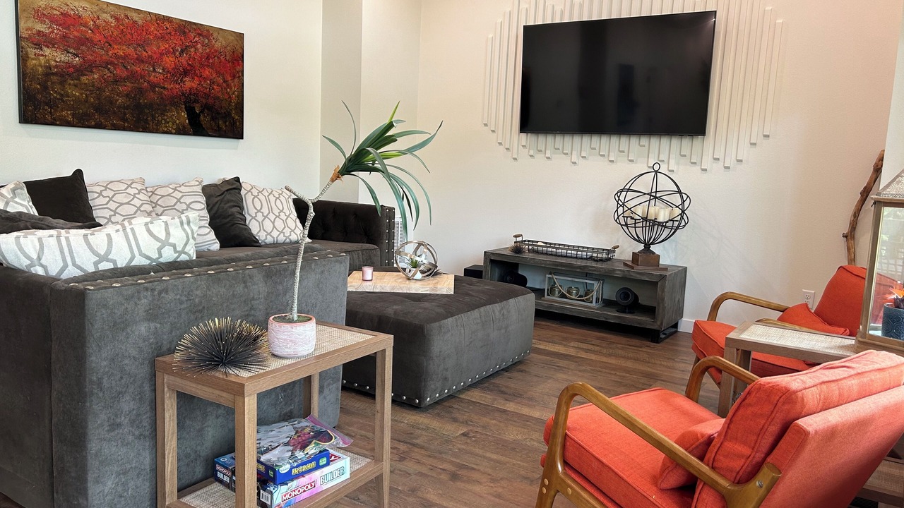 Photo of Livingroom in Sylvan Shores