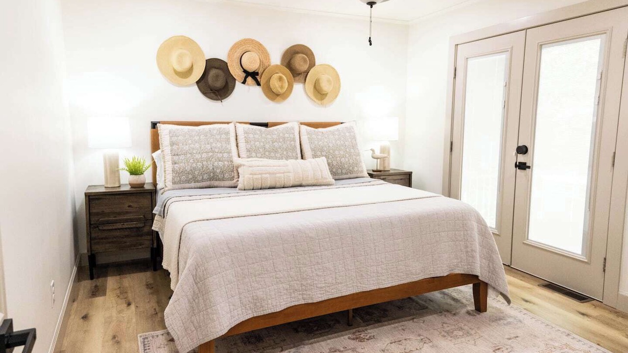 Photo of Bedroom in Sylvan Shores