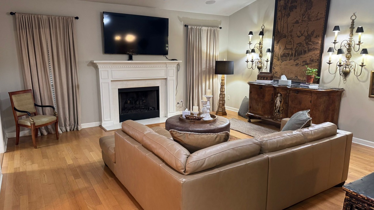 Photo of Livingroom in River Mountain