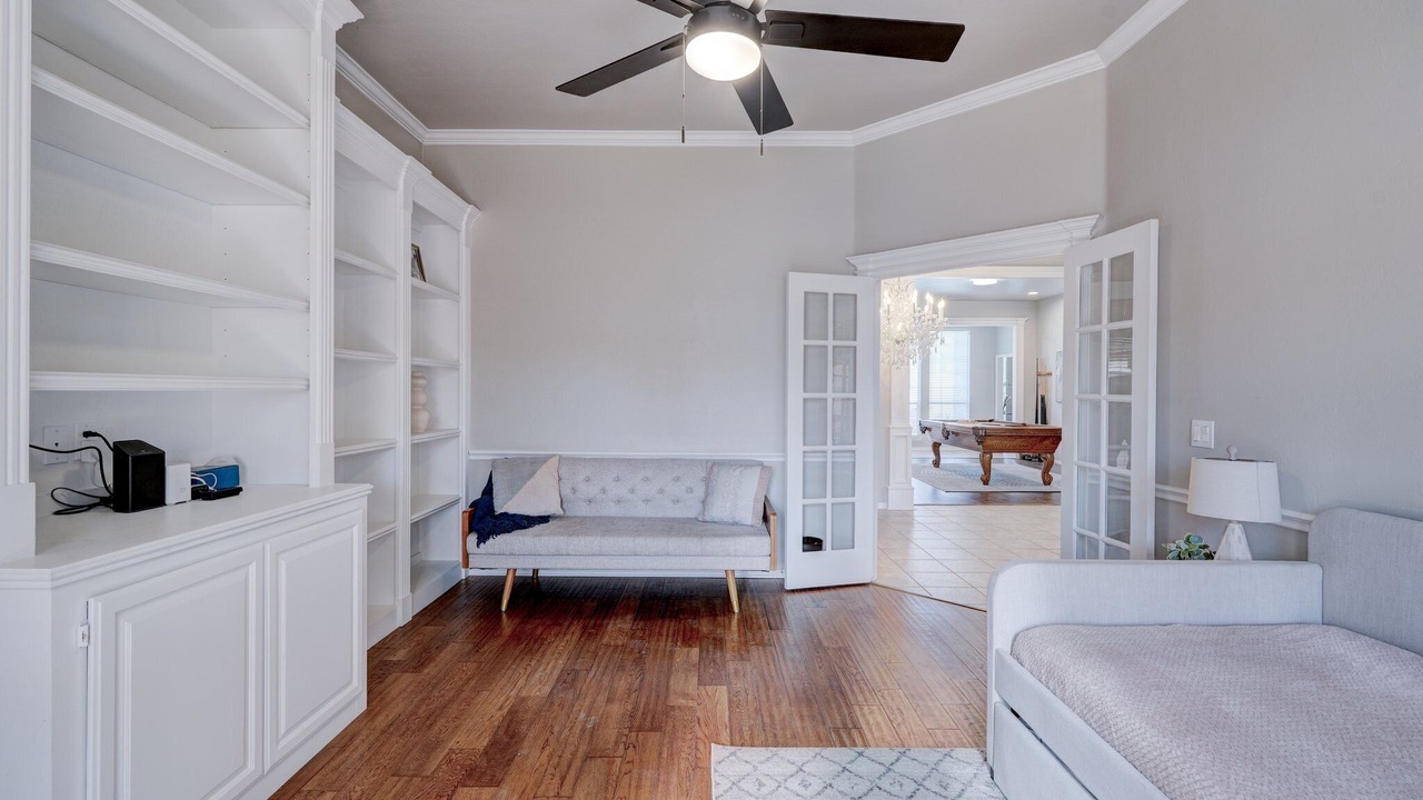 Photo of Livingroom in Remington