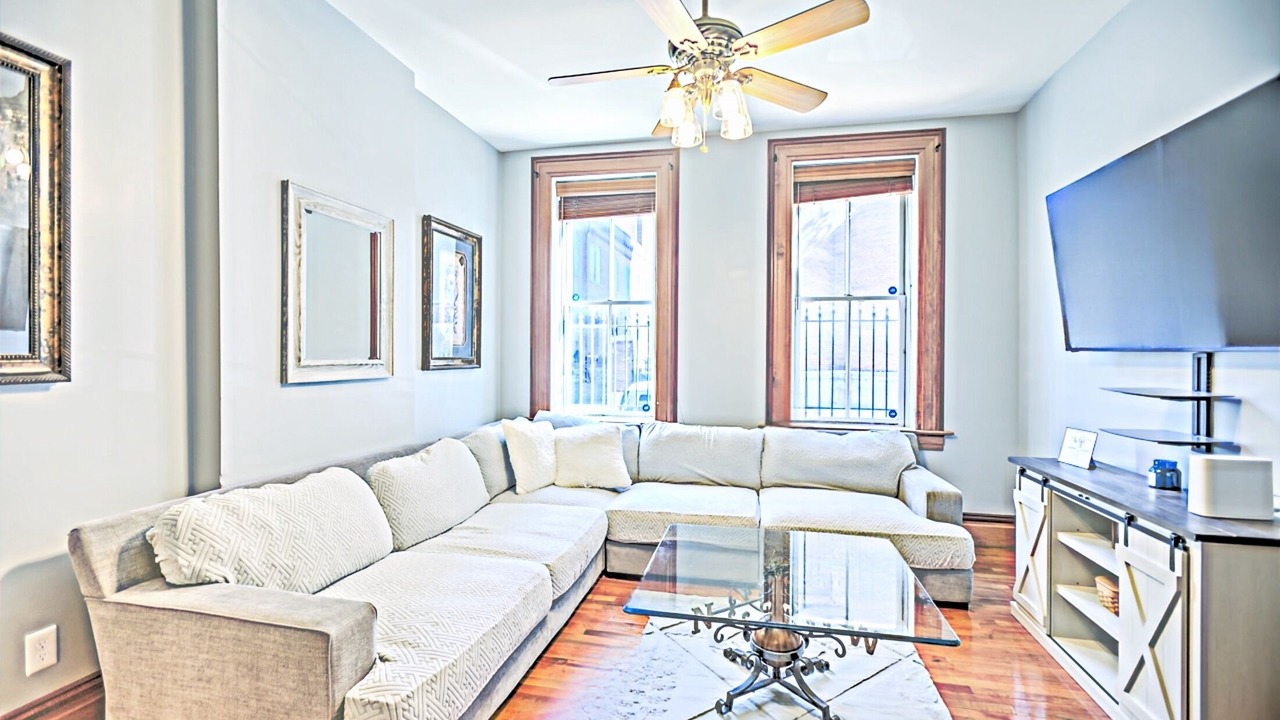 Photo of Livingroom in St. Louis