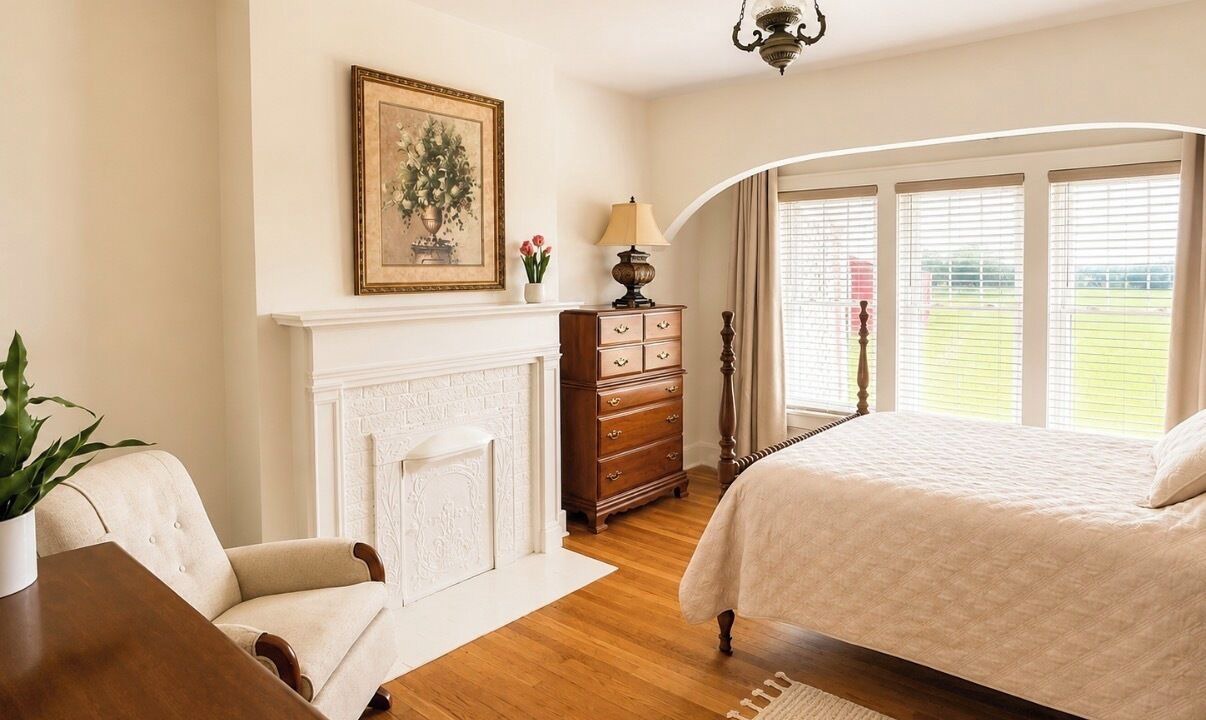 Photo of Bedroom in Cave City