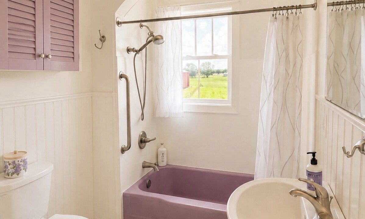 Photo of Bathroom in Cave City