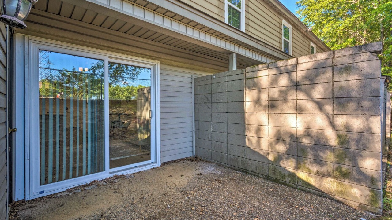 Photo of Outdoor in Capital View