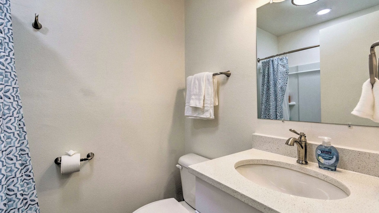Photo of Bathroom in Capital View