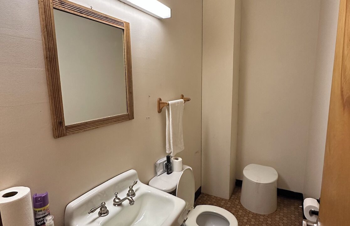 Photo of Bathroom in Fox