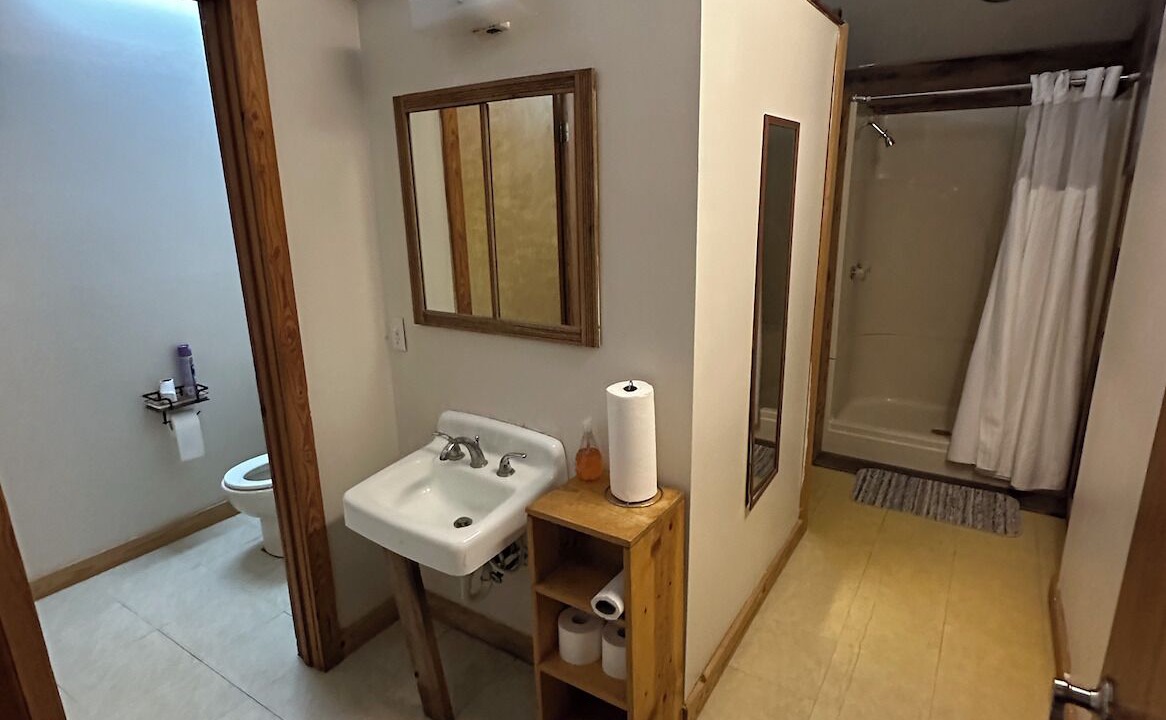 Photo of Bathroom in Fox