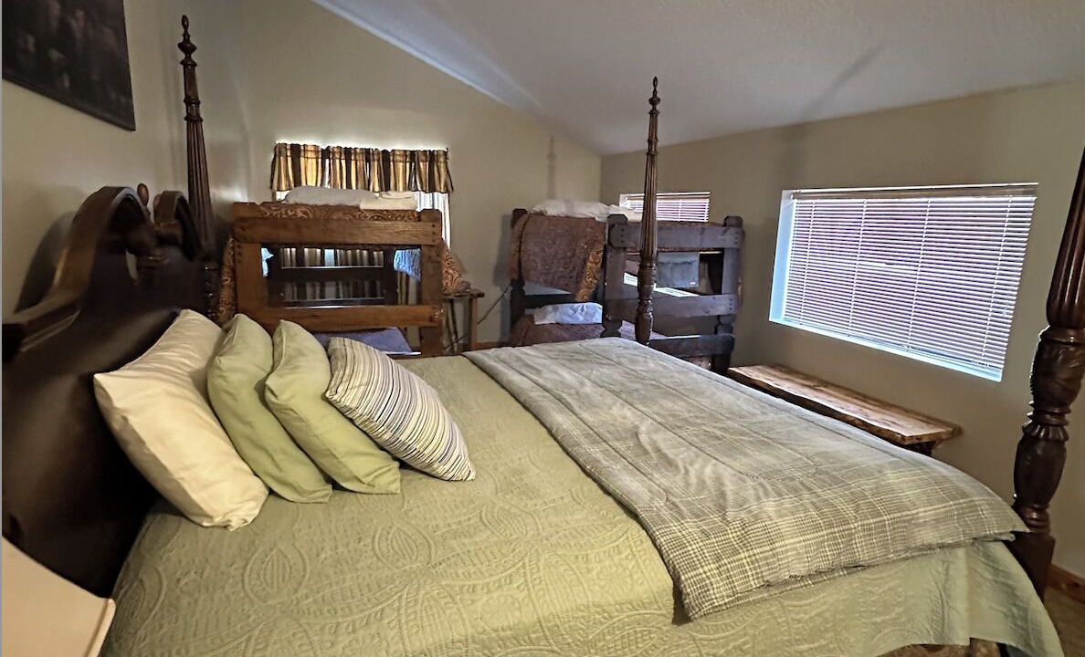 Photo of Bedroom in Fox
