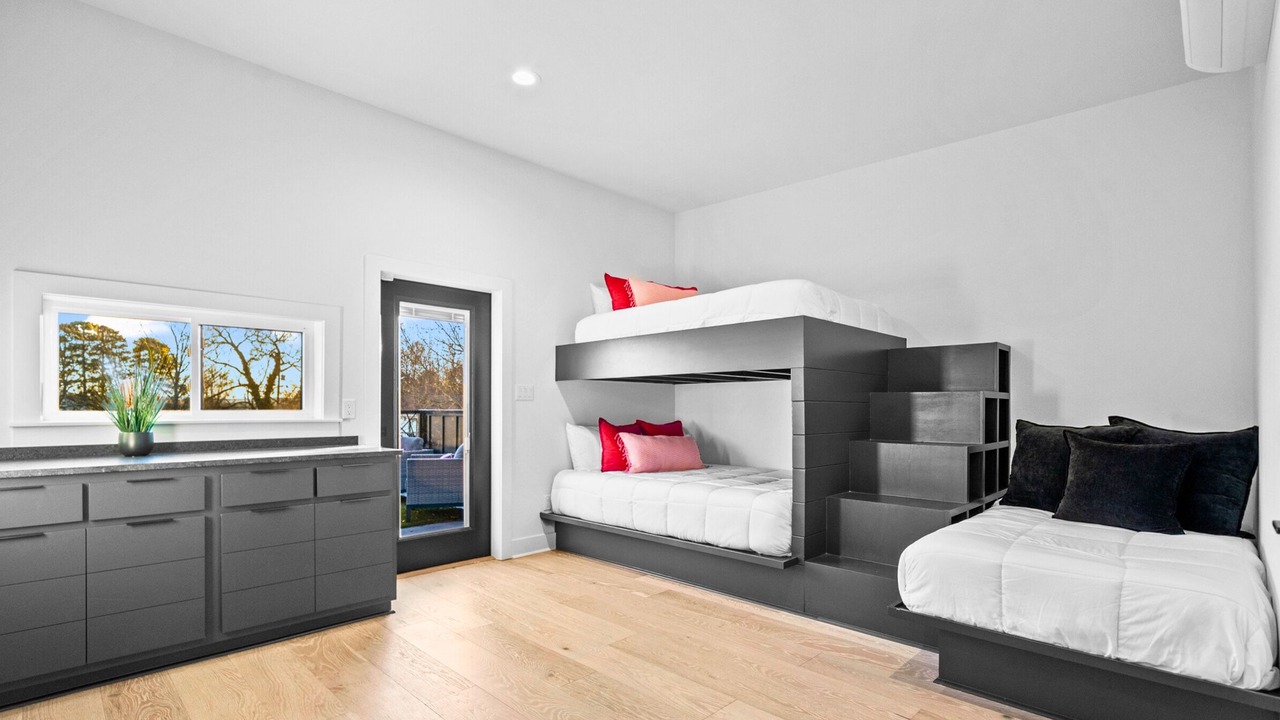 Photo of Bedroom in Piney