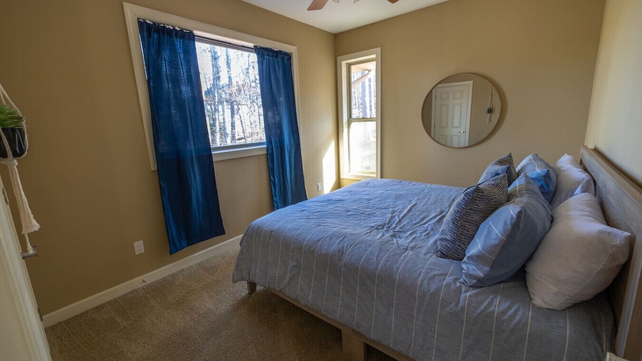 Photo of Bedroom in Hot Springs Village