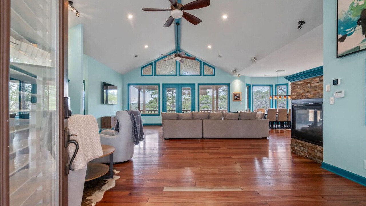 Photo of Livingroom in Hot Springs Village