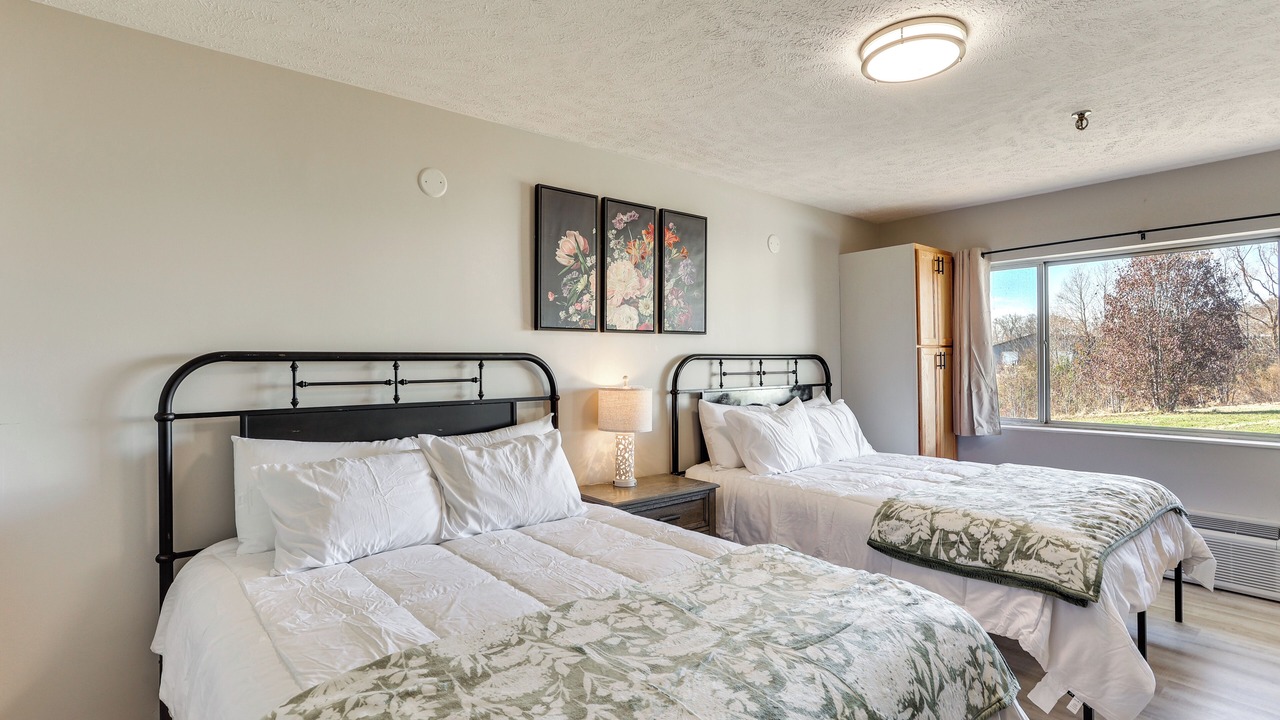 Photo of Bedroom in Oakland City