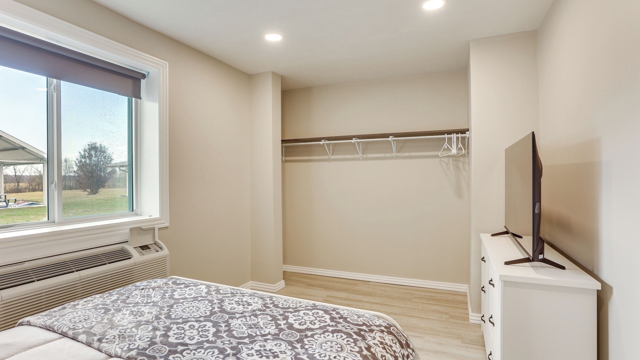 Photo of Bedroom in Oakland City