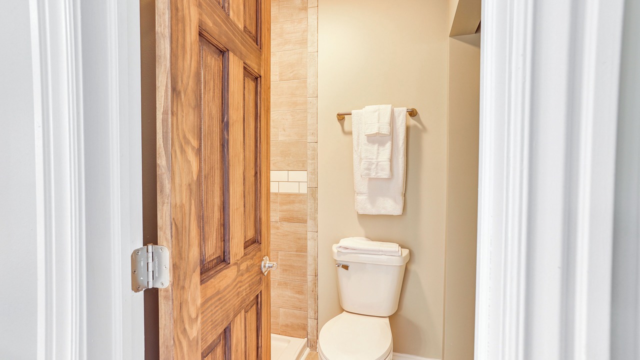 Photo of Bathroom in Oakland City