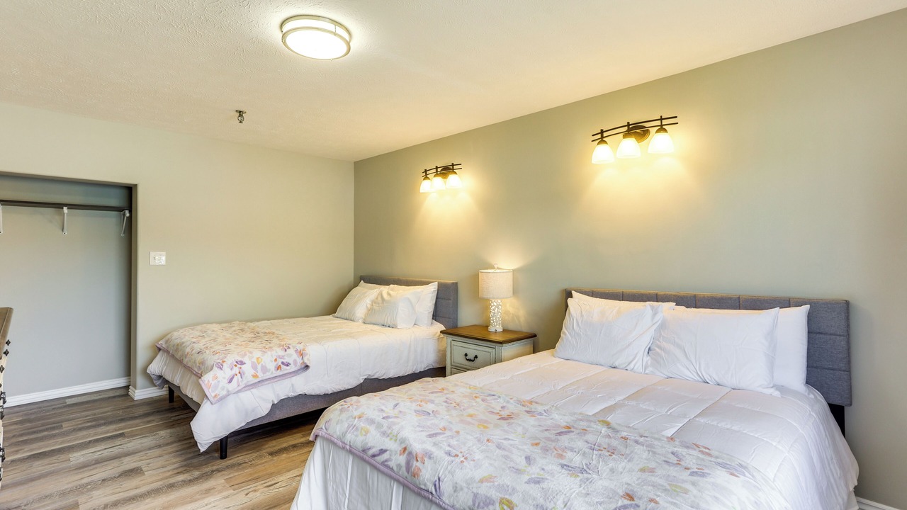 Photo of Bedroom in Oakland City