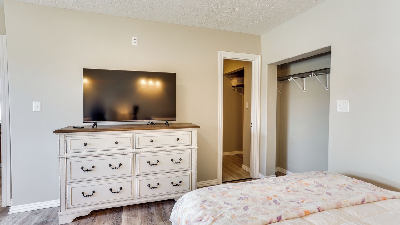 Photo of Bedroom in Oakland City