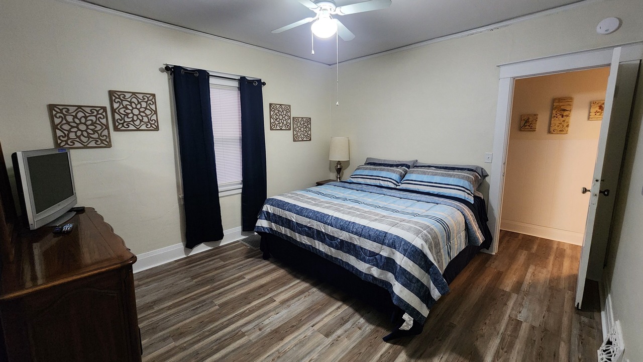 Photo of Bedroom in Hannibal