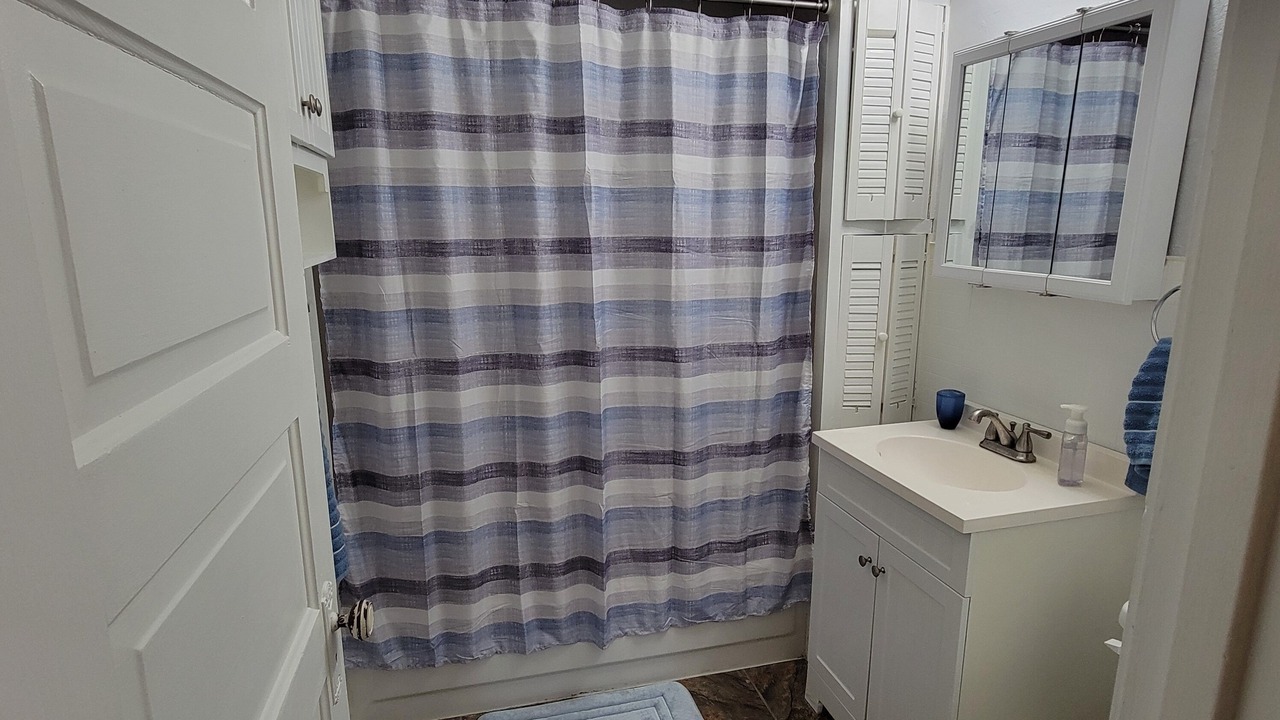 Photo of Bathroom in Hannibal
