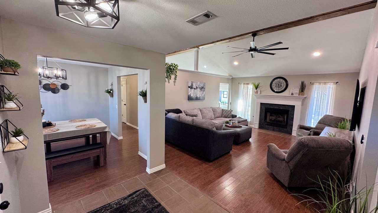 Photo of Livingroom in Lowell
