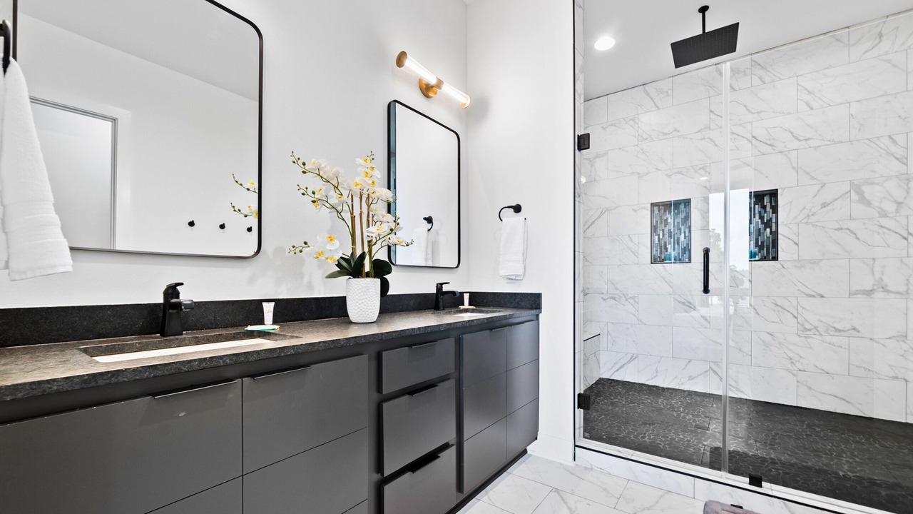 Photo of Bathroom in Piney