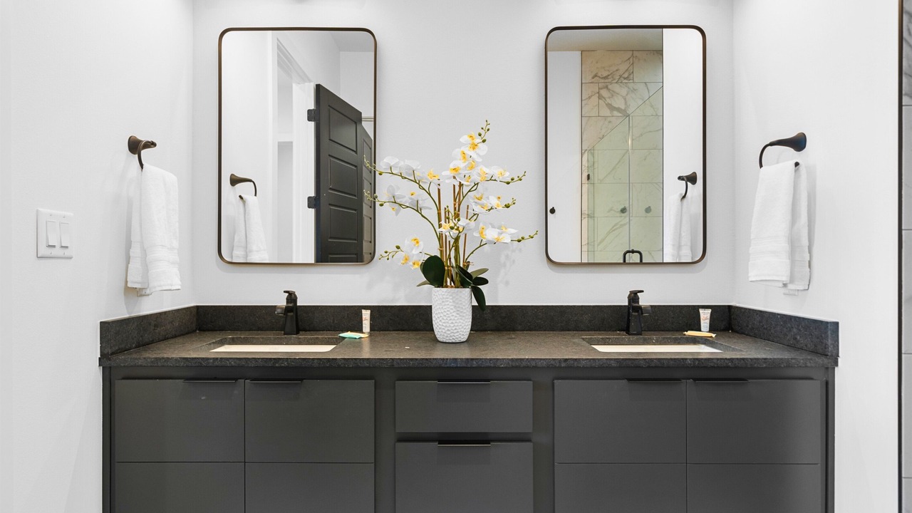 Photo of Bathroom in Piney