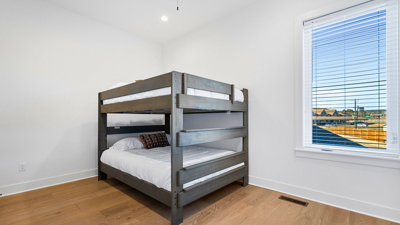 Photo of Bedroom in Piney