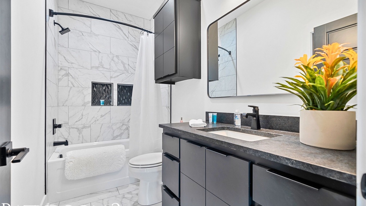 Photo of Bathroom in Piney