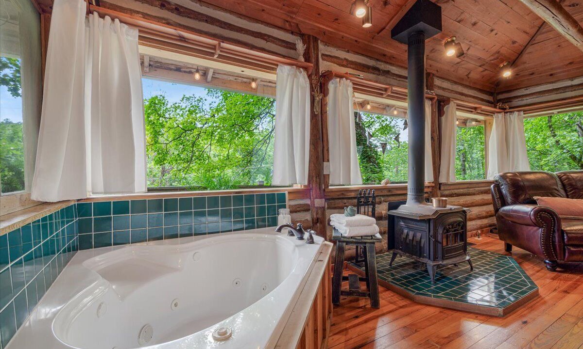 Photo of Bathroom in Eureka Springs