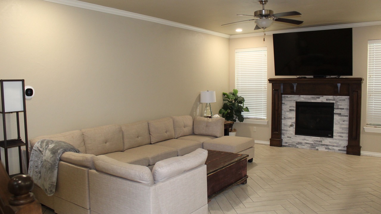 Photo of Livingroom in Yukon
