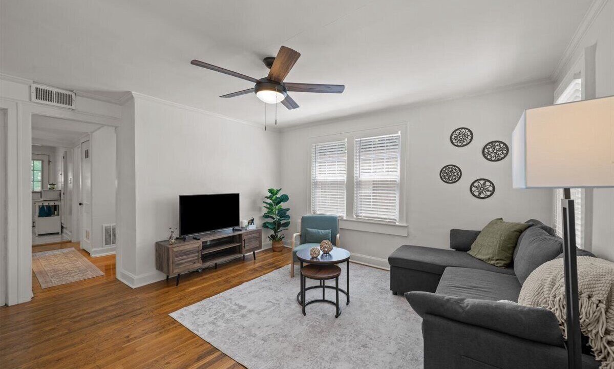 Photo of Livingroom in Westport